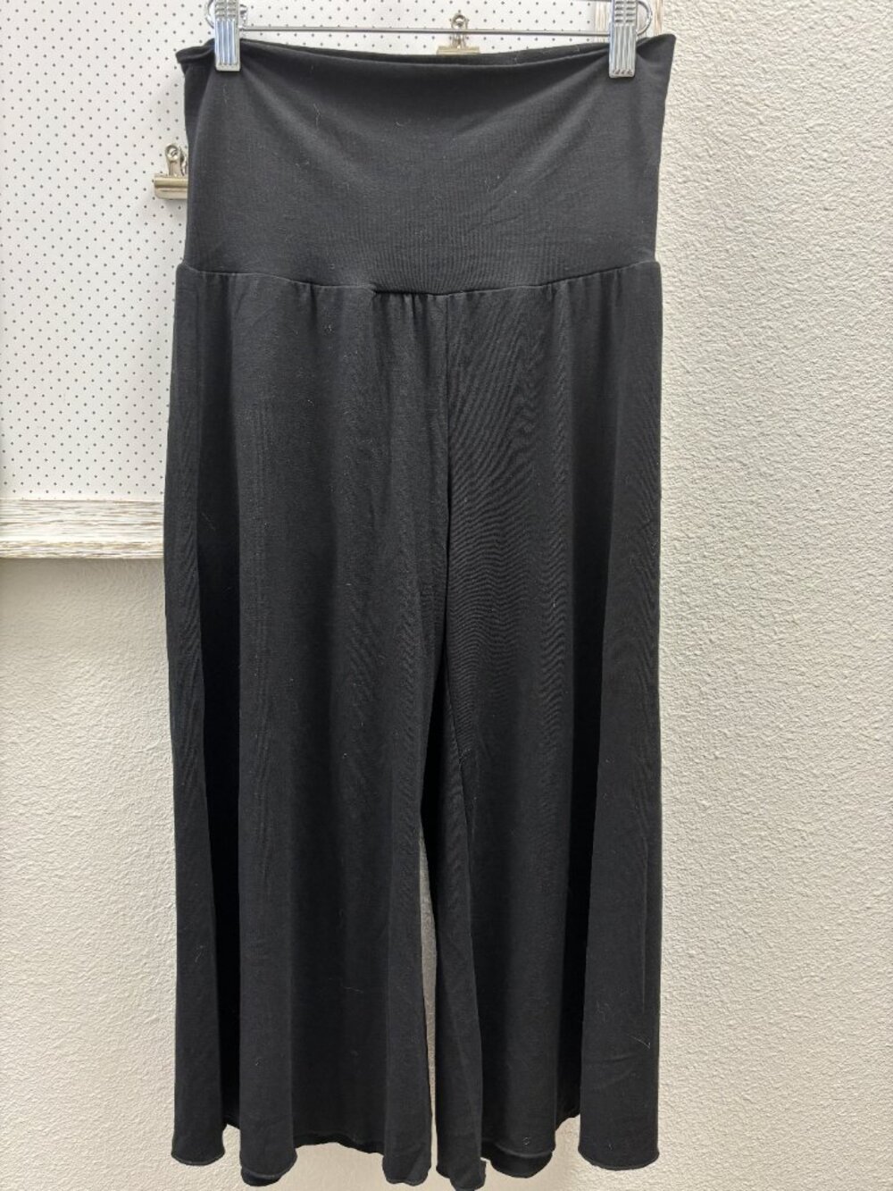 NWT, Vol. 1 Women’s Petite Medium Black Wide Leg Capri Pants Fold Over Waist